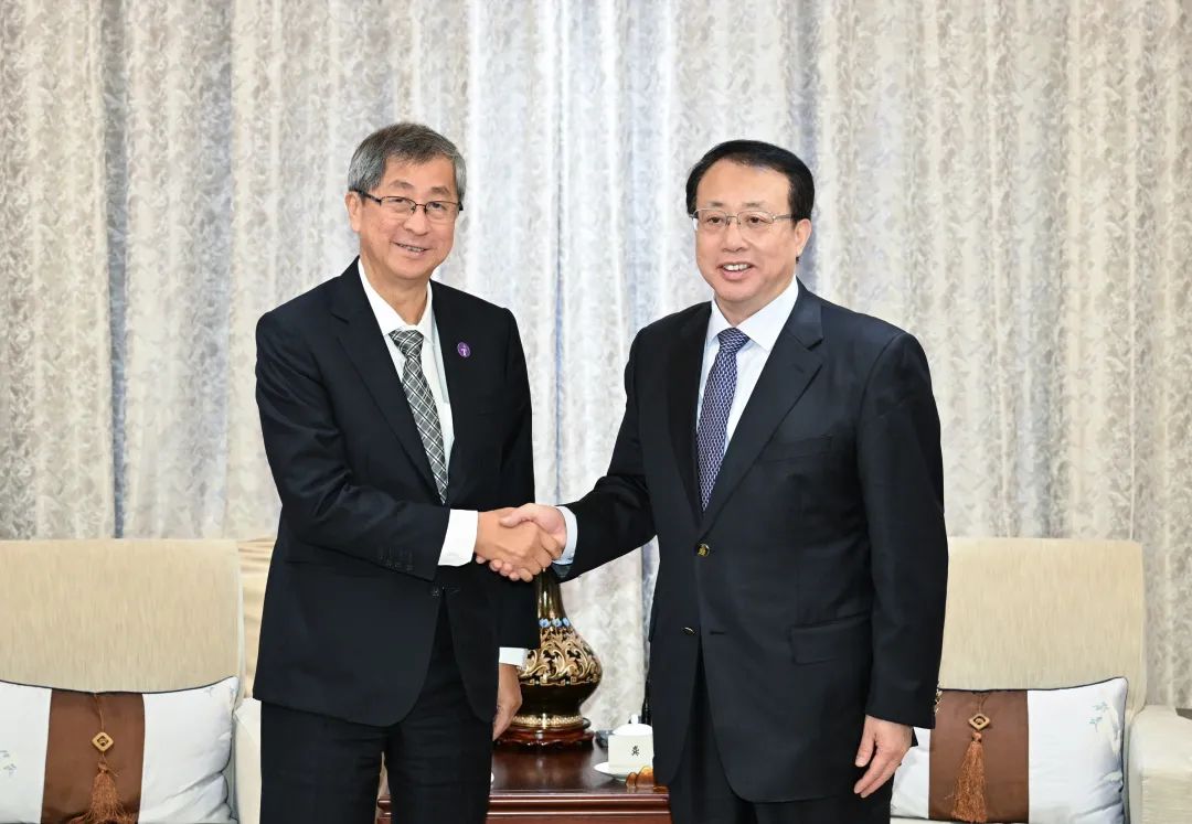 中国发展高层论坛2025年年会召开之际，龚正在京会见这些跨国公司高管
