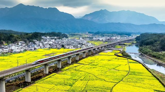 长三角铁路清明假期预计发送1760万人次，同比增6.8%