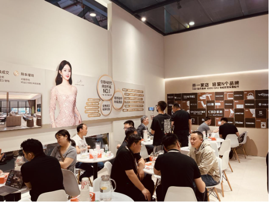 广州定制展|尚品宅配Ai迭代+拎包开业，开辟家居商业新蓝海