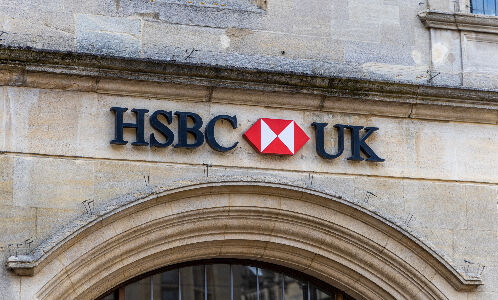 汇丰，传在奖金发放日裁减投行家，被指「很不汇丰 very unlike HSBC」