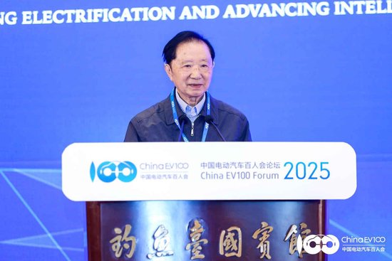 陈清泰：应加强更高级别智能驾驶相关制度安排、标准和法规的制定