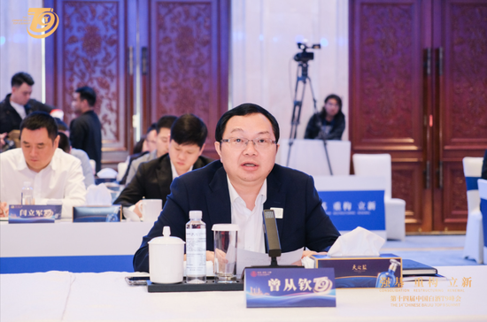 五粮液董事长曾从钦：带头落实《中国酒业防内卷倡议书》，不内卷、不内战、不内