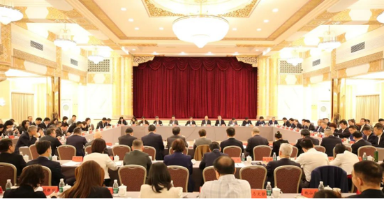 基金行业勇担重责，中基协召开重要会议