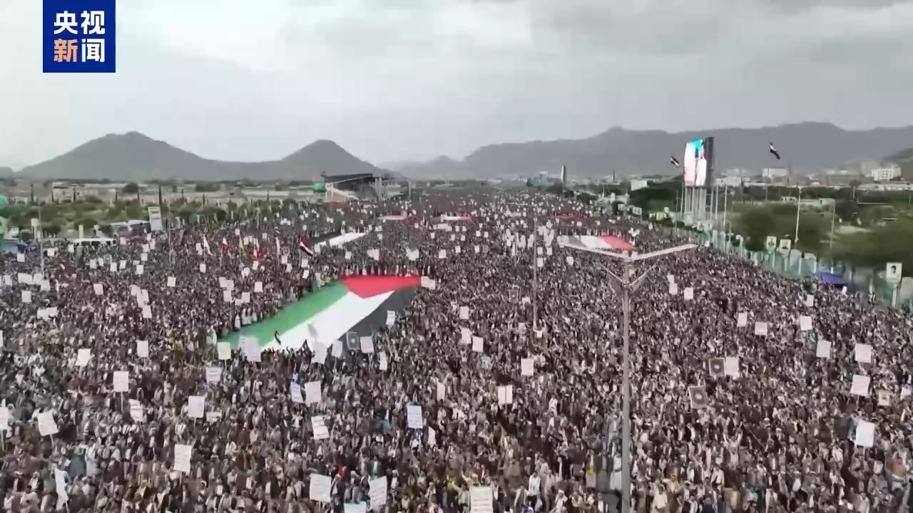 美军凌晨发动空袭！胡塞武装反击，美国两艘航空母舰遭导弹袭击，美军MQ-9无人机被击落