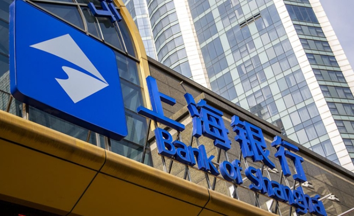 金煜辞任！校友顾建忠或任上海银行“一把手”，首个AI原生手机银行上线