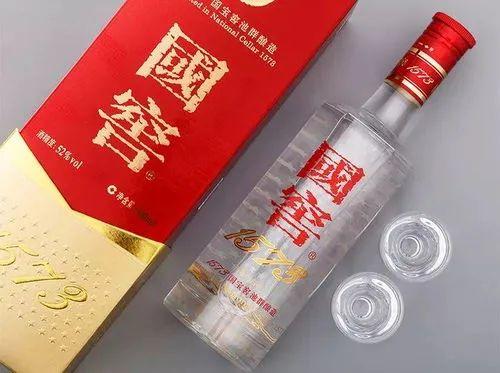 泸州老窖交出十年最差成绩单，“重返前三”恐难实现？
